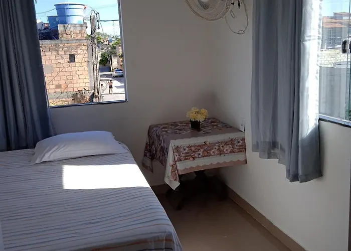 Casa Com Piscina E 3 Quartos Ampla E Individual